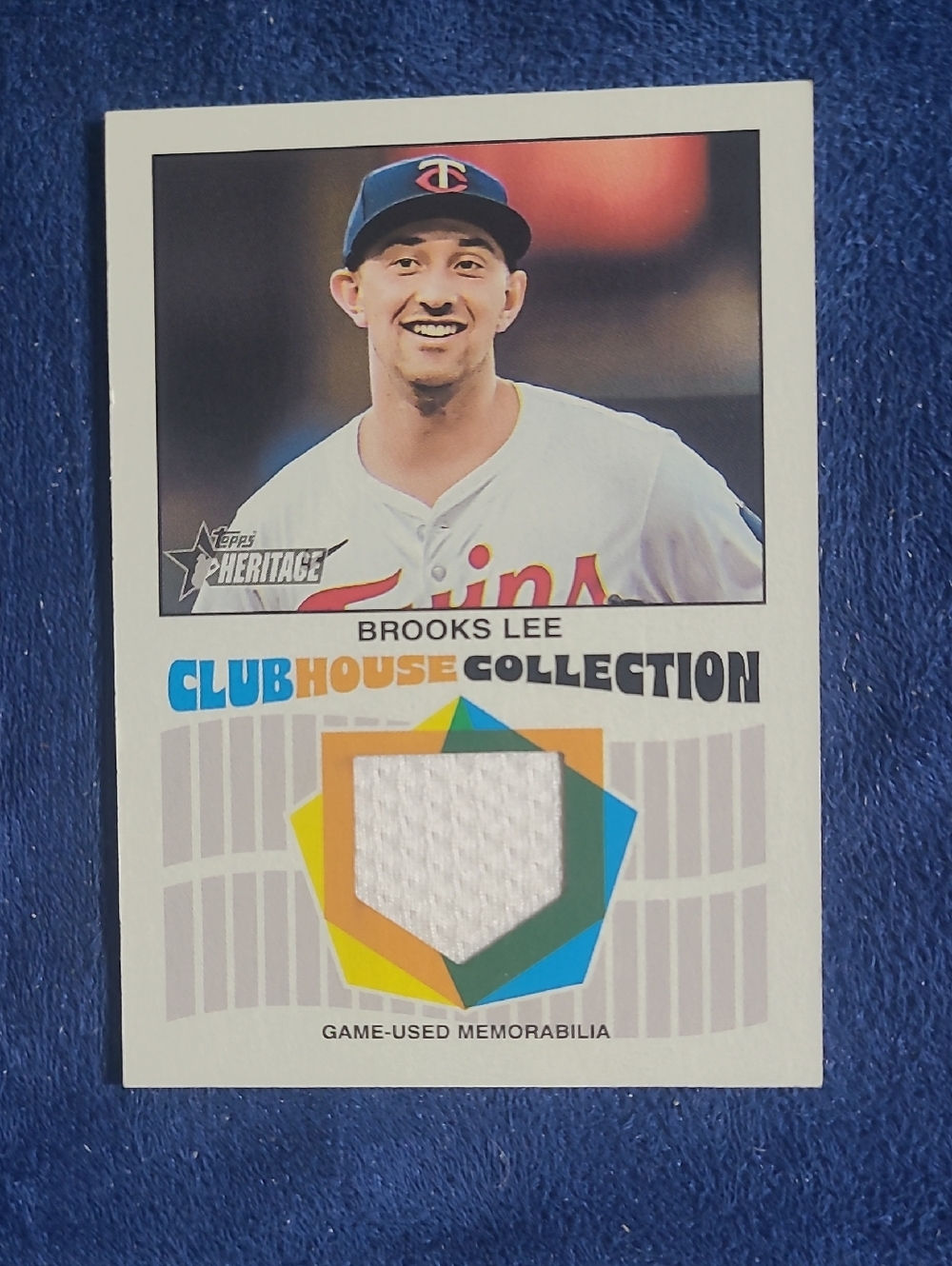 Brooks Lee Clubhouse Collection Relic Card - Green and White